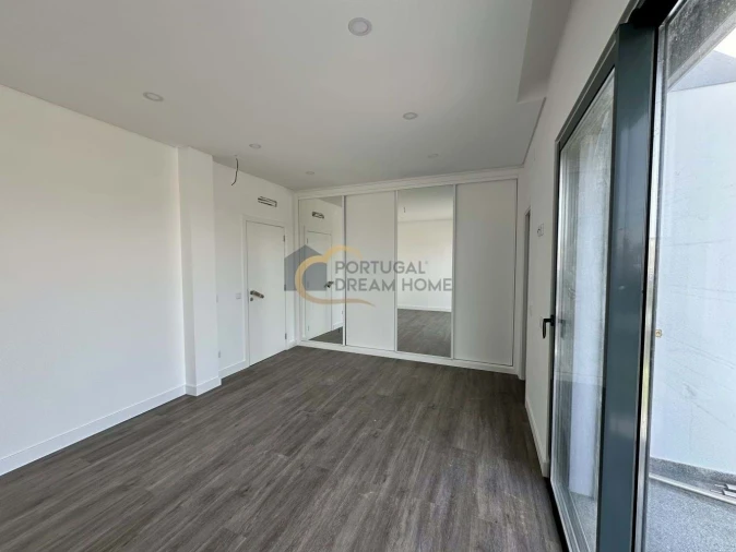 Moradia T3 para Venda em Albufeira e Olhos de Água Foto 9