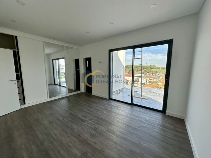 Moradia T3 para Venda em Albufeira e Olhos de Água Foto 4
