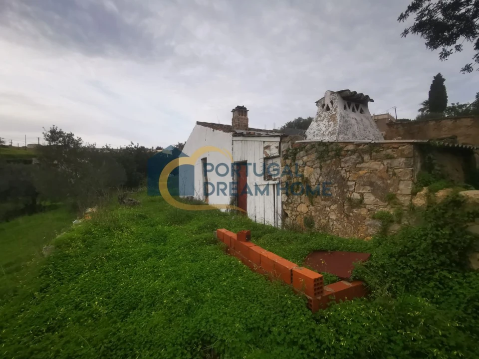 Moradia T2 para Venda em Faro (Sé e São Pedro) Foto 1