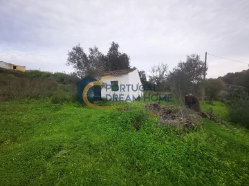Moradia T2 para Venda em Faro (Sé e São Pedro)