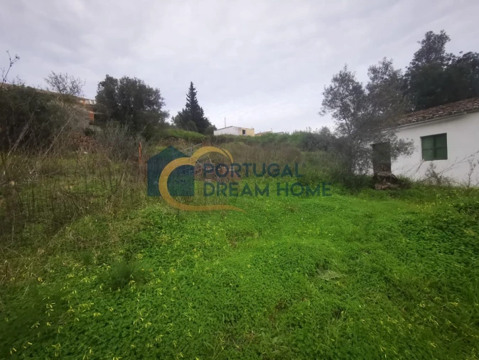 Moradia T2 para Venda em Faro (Sé e São Pedro) Foto 2