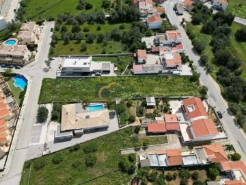 Terreno para Venda em Boliqueime