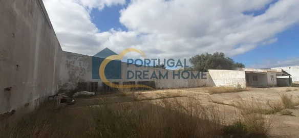 Terreno para Venda em Albufeira e Olhos de Água
