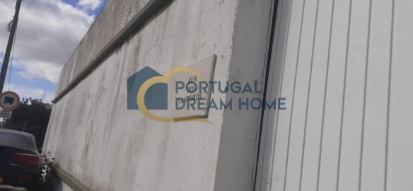 Terreno para Venda em Albufeira e Olhos de Água