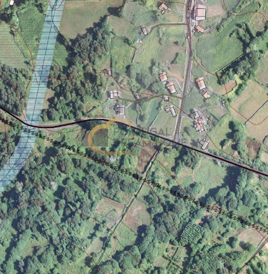 Terreno para Venda em Calheta de Nesquim Foto 5