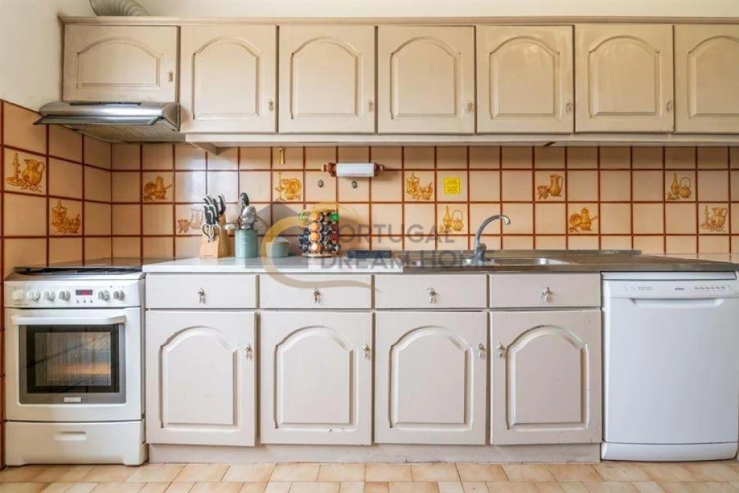 Moradia T5 para Venda em Quarteira Foto 44