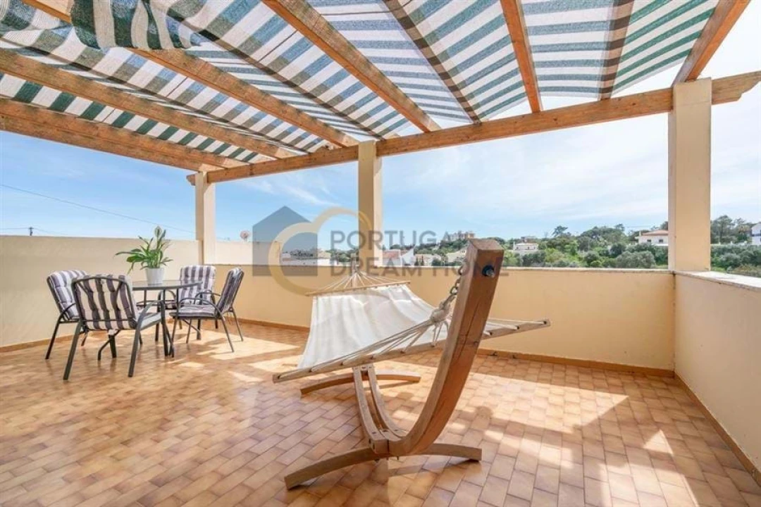 Moradia T5 para Venda em Quarteira Foto 34