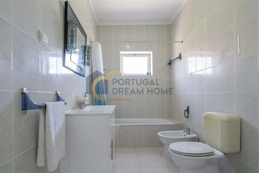 Moradia T5 para Venda em Quarteira Foto 53