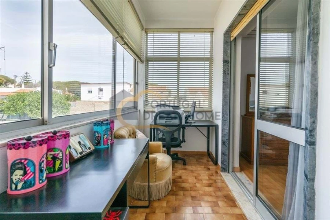 Moradia T5 para Venda em Quarteira Foto 27