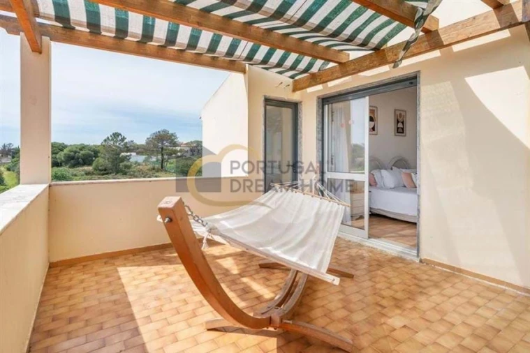 Moradia T5 para Venda em Quarteira Foto 35