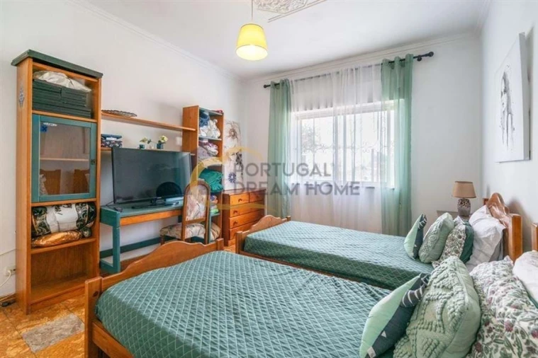 Moradia T5 para Venda em Quarteira Foto 49