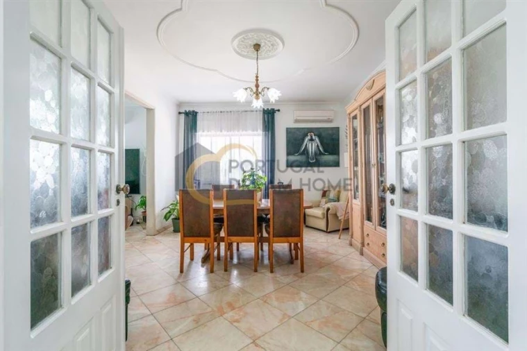 Moradia T5 para Venda em Quarteira Foto 65