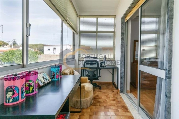 Moradia T5 para Venda em Quarteira Foto 27