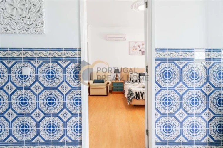 Moradia T5 para Venda em Quarteira Foto 58