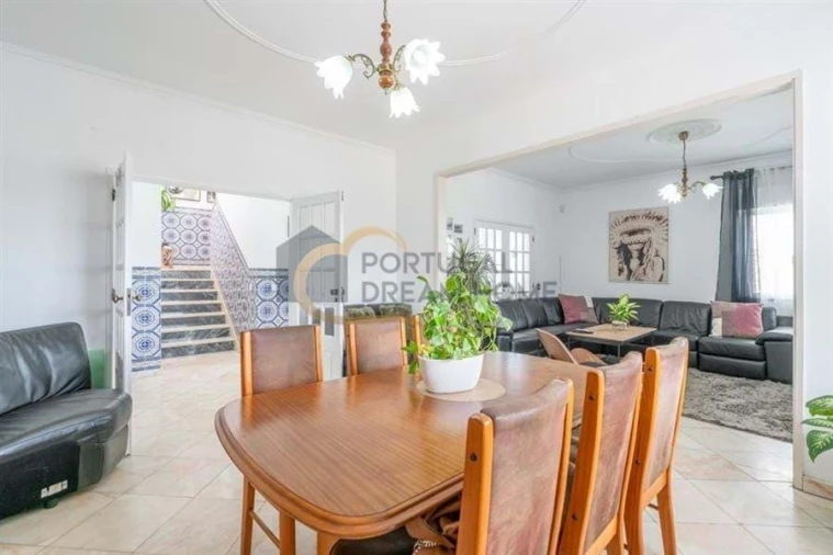 Moradia T5 para Venda em Quarteira Foto 63