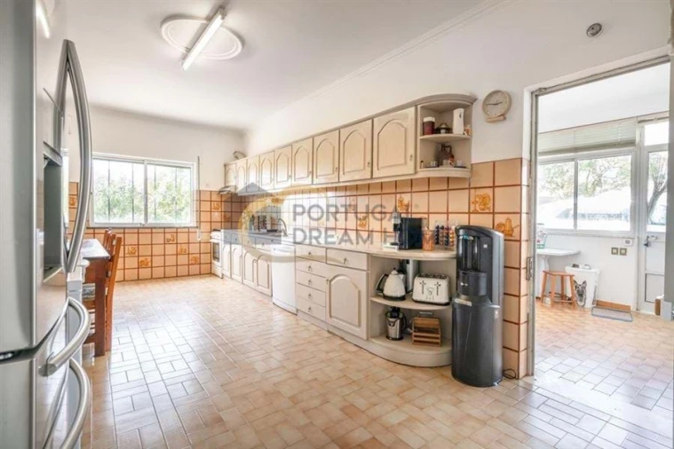 Moradia T5 para Venda em Quarteira Foto 48