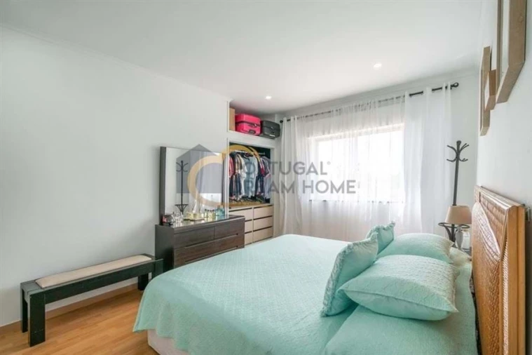 Moradia T5 para Venda em Quarteira Foto 22