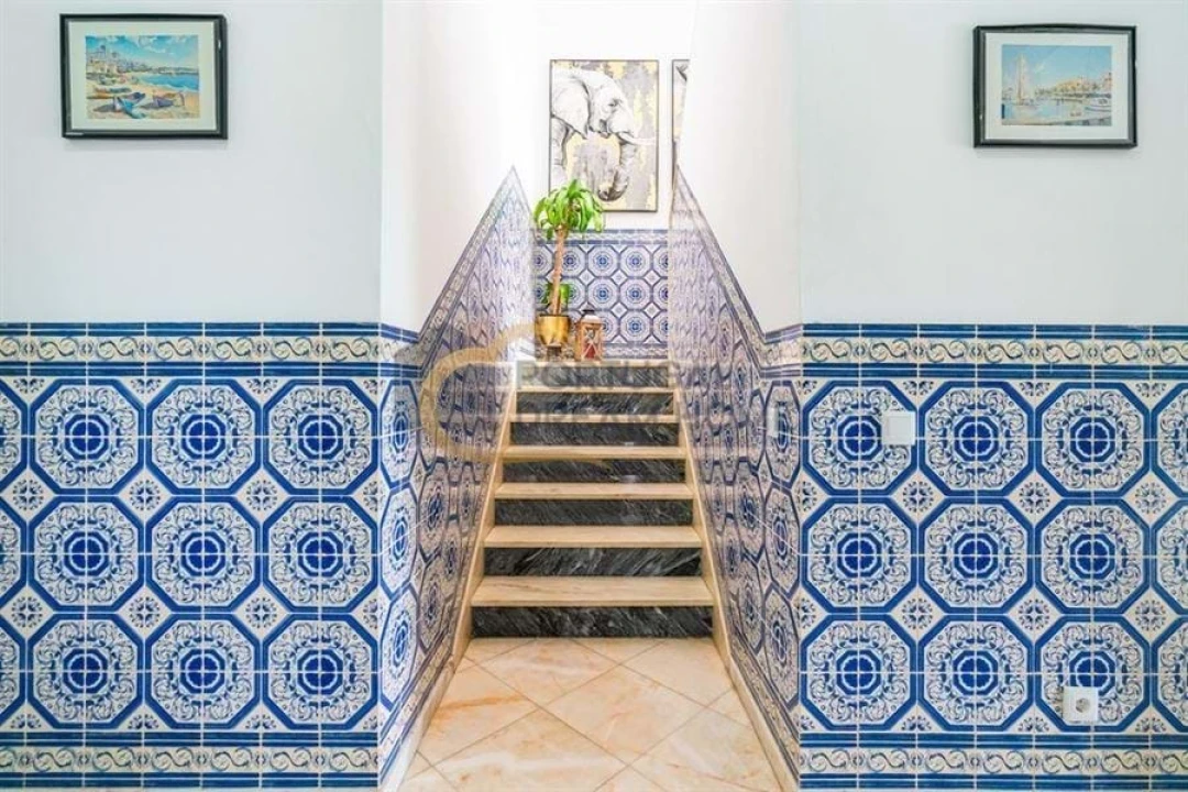 Moradia T5 para Venda em Quarteira Foto 54