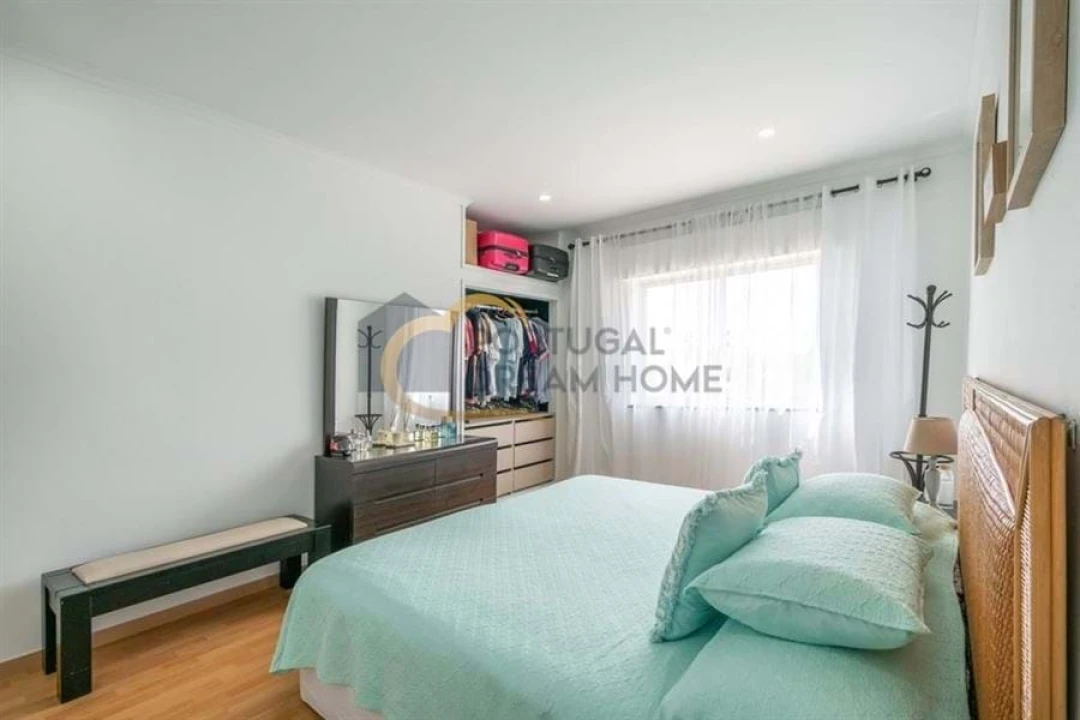 Moradia T5 para Venda em Quarteira Foto 22