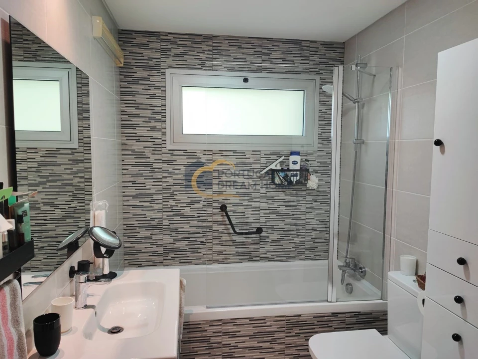 Apartamento T2 para Venda em Albufeira e Olhos de Água Foto 24