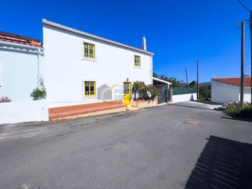 Moradia T4 para Venda em Albufeira e Olhos de Água