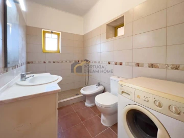 Moradia T4 para Venda em Albufeira e Olhos de Água