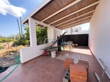 Moradia T4 para Venda em Albufeira e Olhos de Água