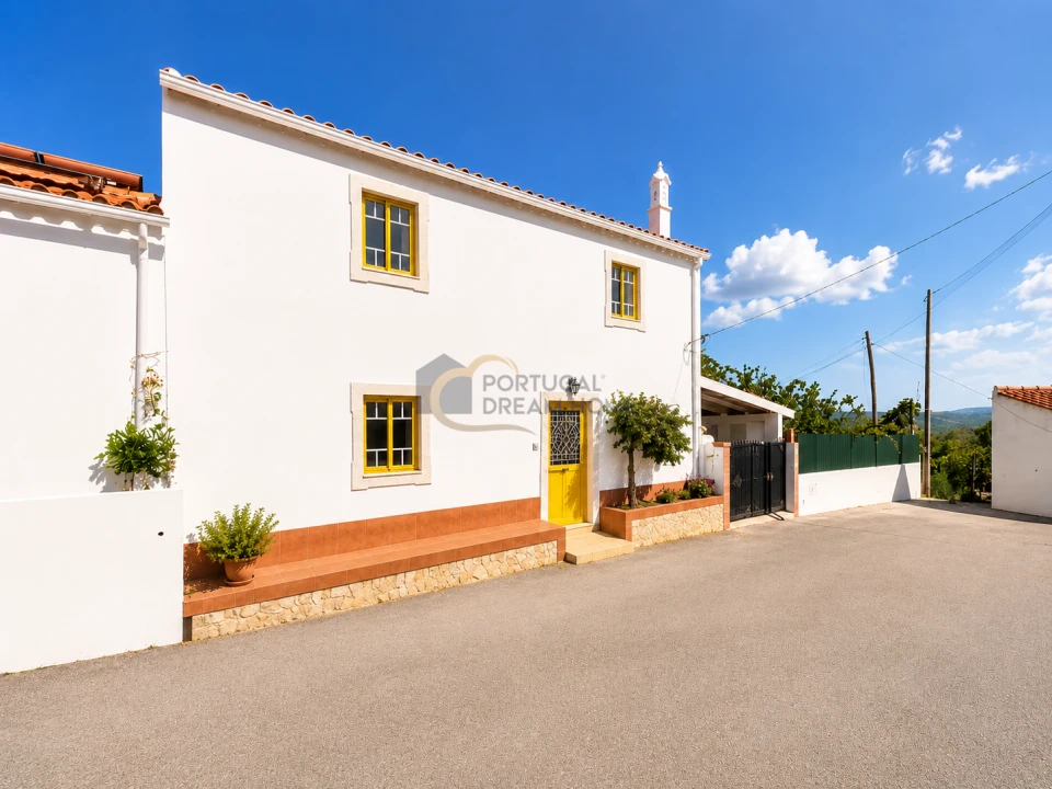 Moradia T4 para Venda em Albufeira e Olhos de Água Foto 1