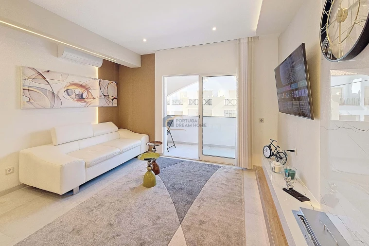 Apartamento T1 para Venda em Albufeira e Olhos de Água Foto 9