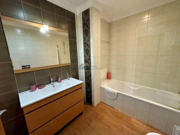 Moradia T3 para Venda em Guia
