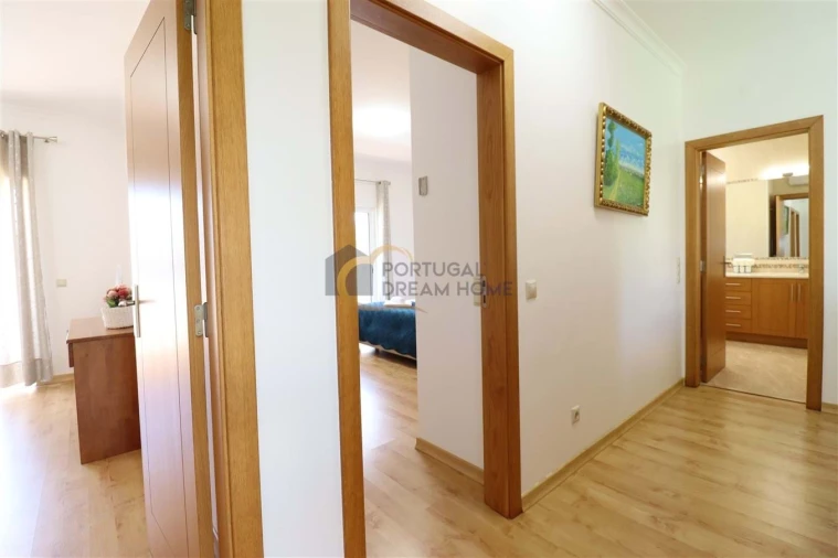 Moradia T5 para Venda em Albufeira e Olhos de Água Foto 36