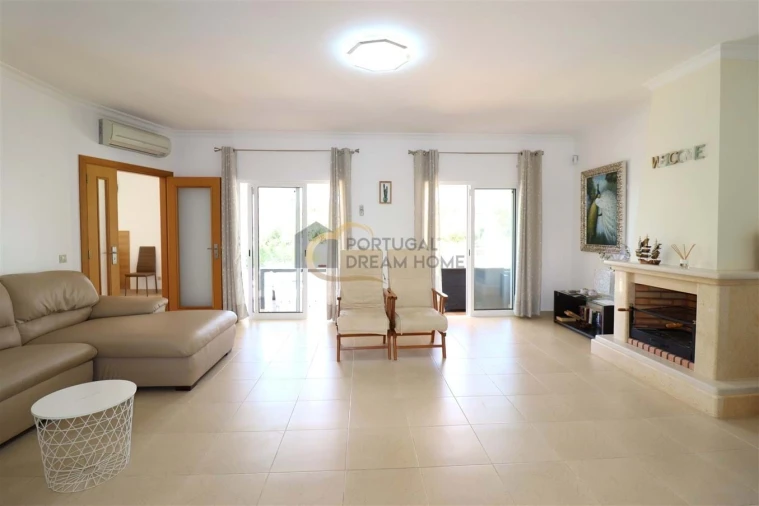 Moradia T5 para Venda em Albufeira e Olhos de Água Foto 23