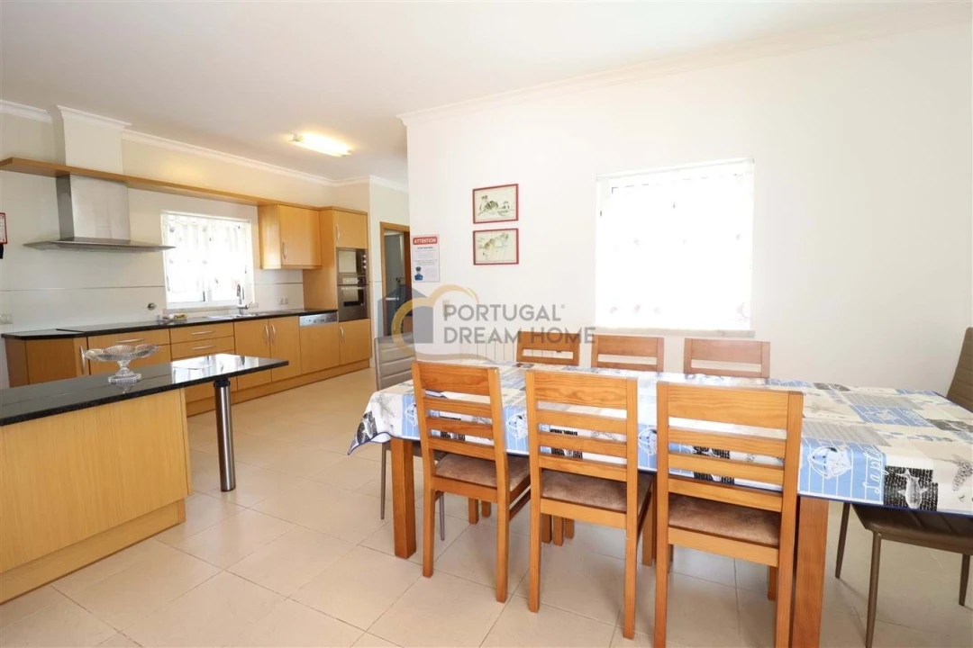 Moradia T5 para Venda em Albufeira e Olhos de Água Foto 24