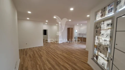 Apartamento T2 para Venda em Caniço