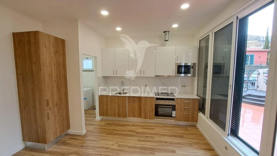Apartamento T2 para Venda em Caniço Foto 9