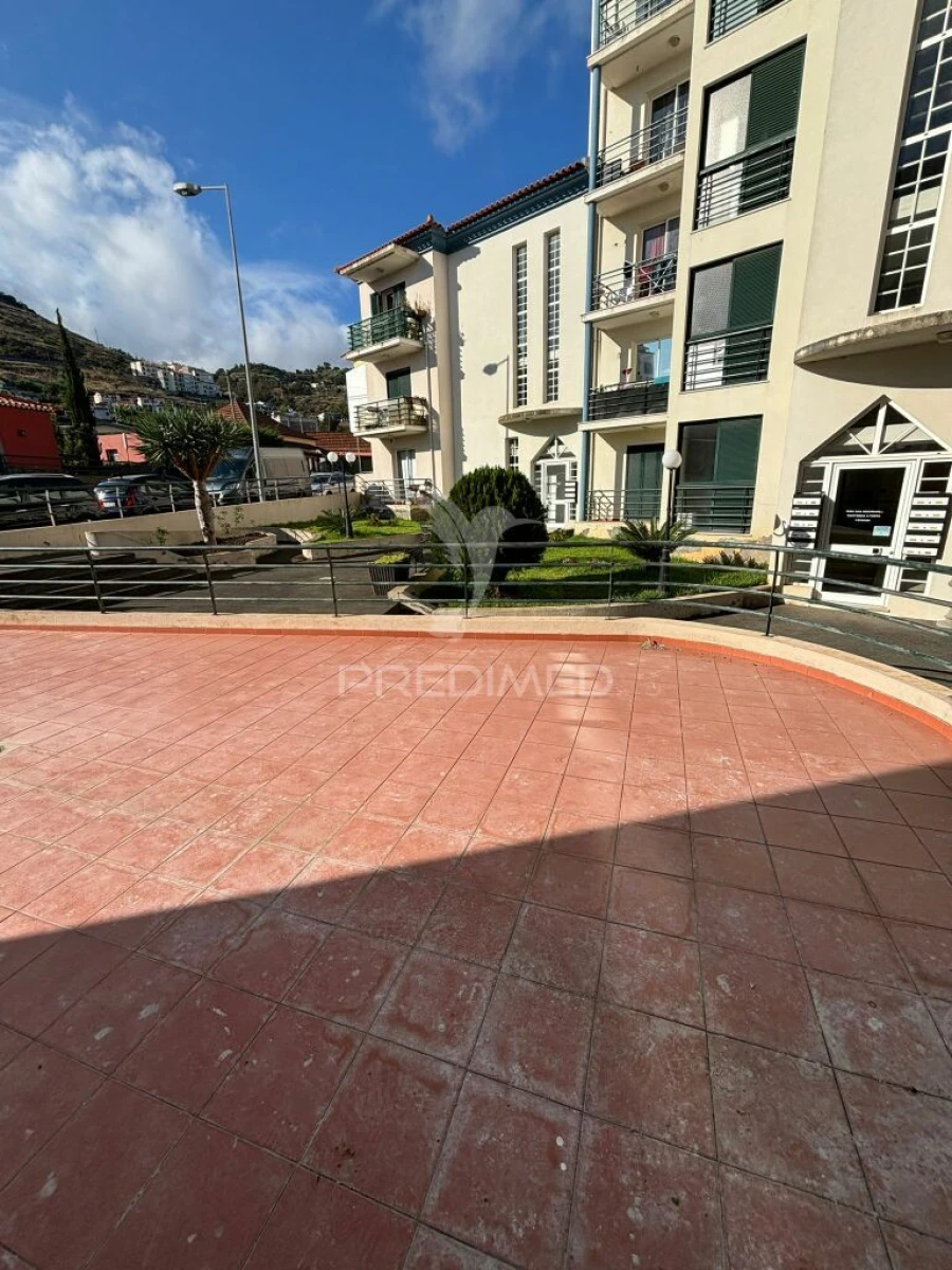 Apartamento T2 para Venda em Caniço Foto 14
