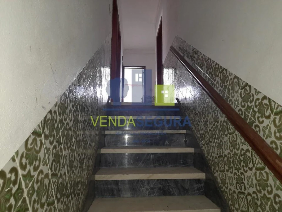 Moradia T3 para Venda em Vila Nova da Baronia Foto 10