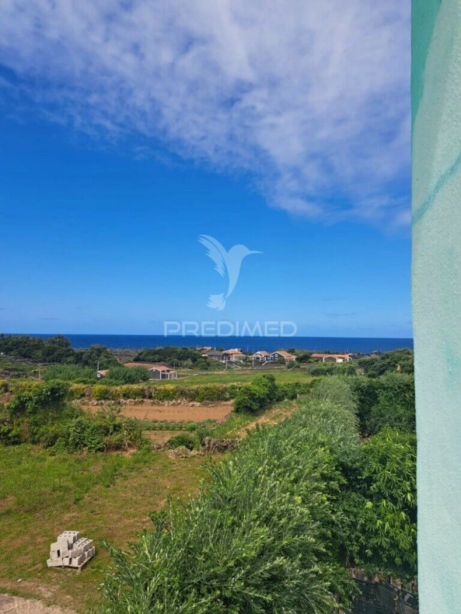 Moradia T3 para Venda em Biscoitos Foto 13