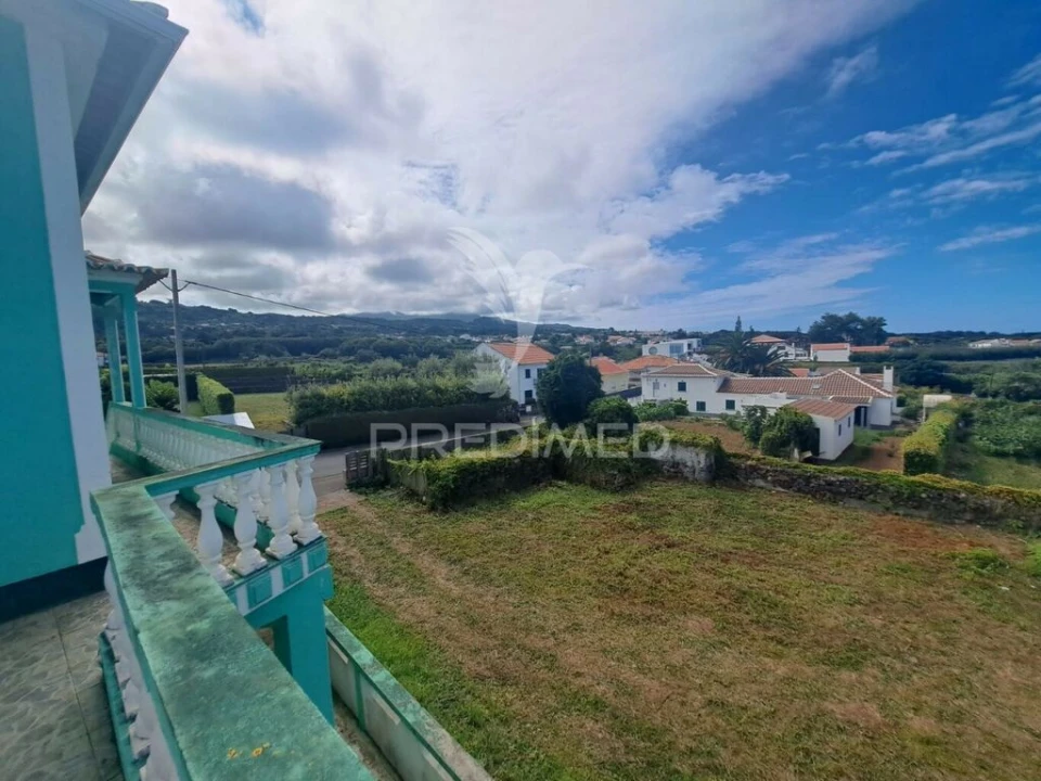 Moradia T3 para Venda em Biscoitos Foto 6