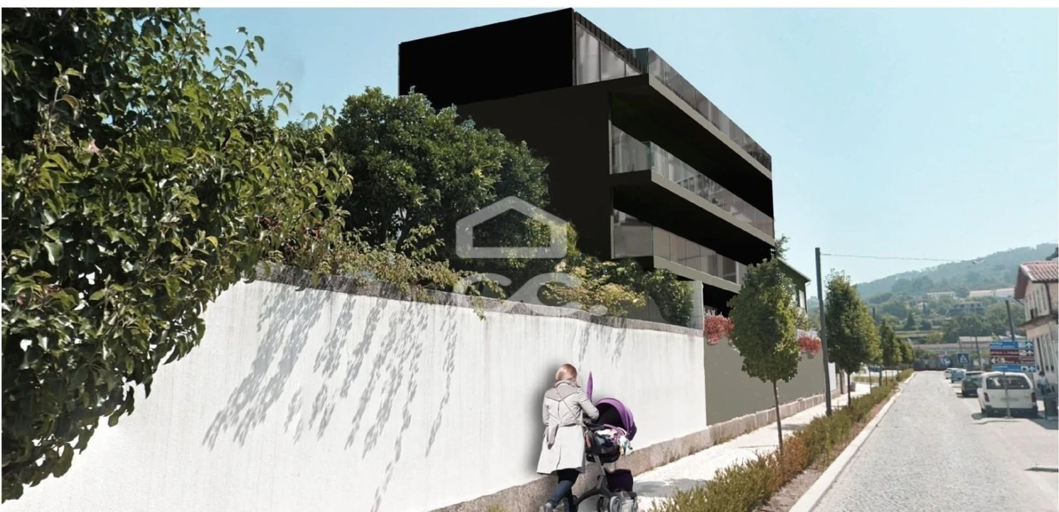 Moradia T5 para Venda em Oliveira, São Paio e São Sebastião Foto 1