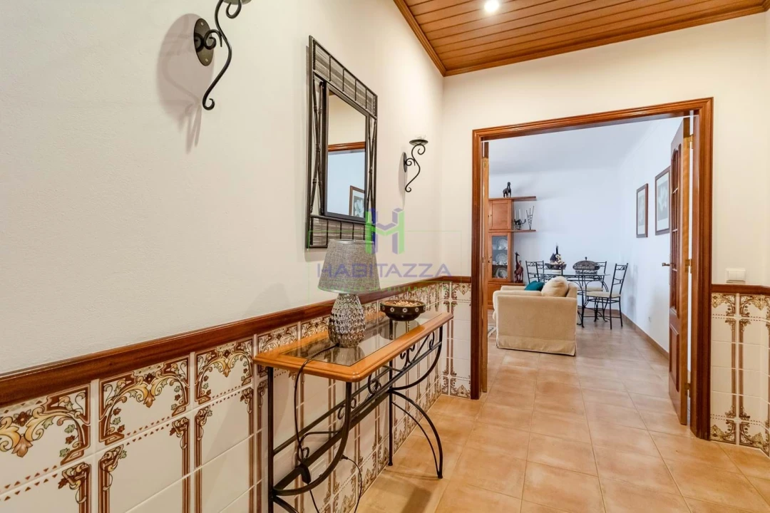 Apartamento T2 para Arrendamento em Lagos (São Sebastião e Santa Maria) Foto 5