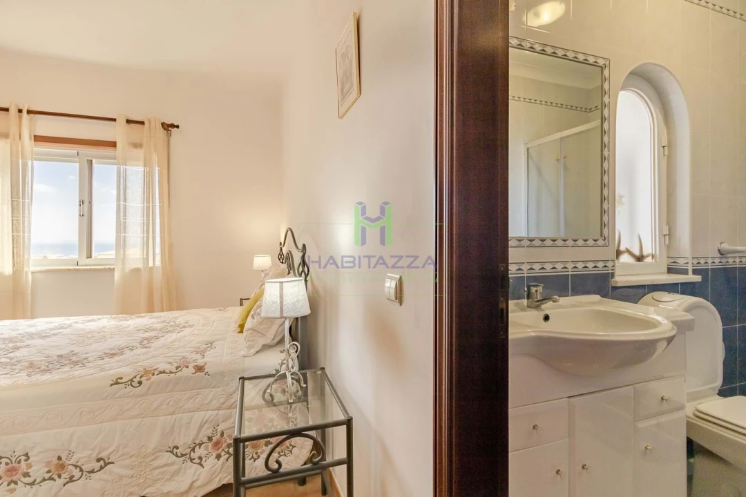 Apartamento T2 para Arrendamento em Lagos (São Sebastião e Santa Maria) Foto 19