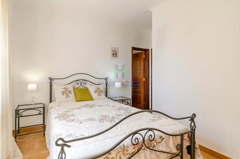 Apartamento T2 para Arrendamento em Lagos (São Sebastião e Santa Maria) Foto 18