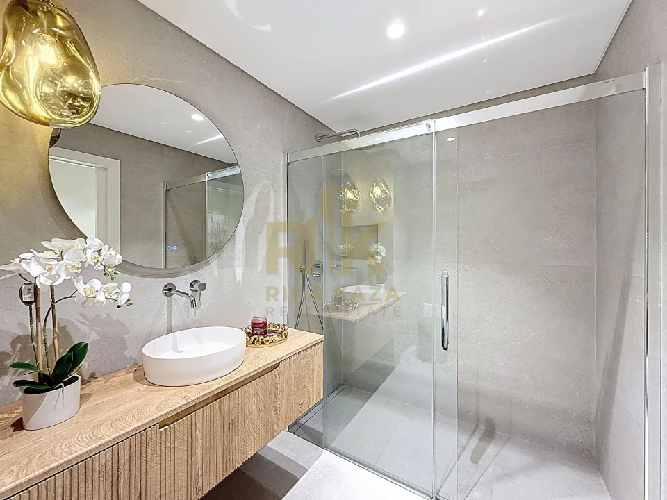 Apartamento T2 para Venda em São Martinho Foto 12
