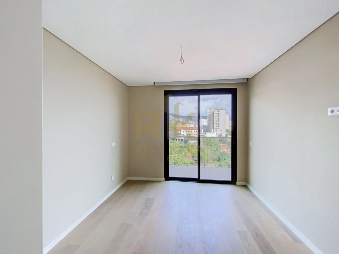 Apartamento T3 para Venda em São Martinho Foto 4