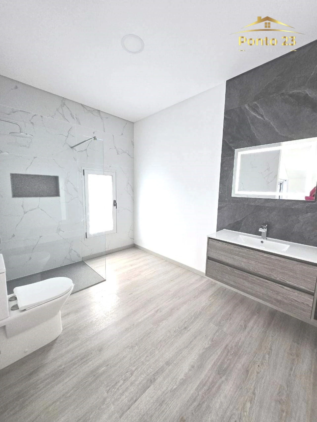 Moradia T3 para Venda em Prazeres Foto 38