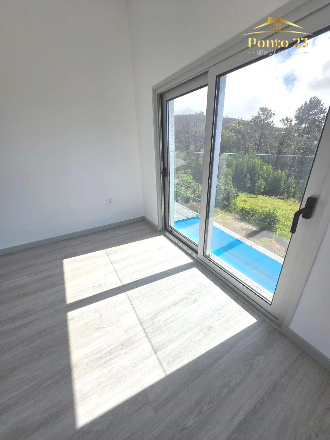 Moradia T3 para Venda em Prazeres Foto 39