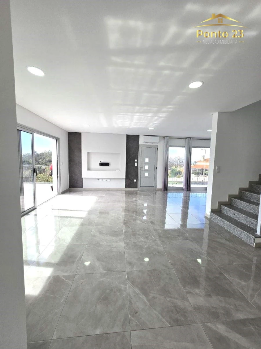 Moradia T3 para Venda em Prazeres Foto 53