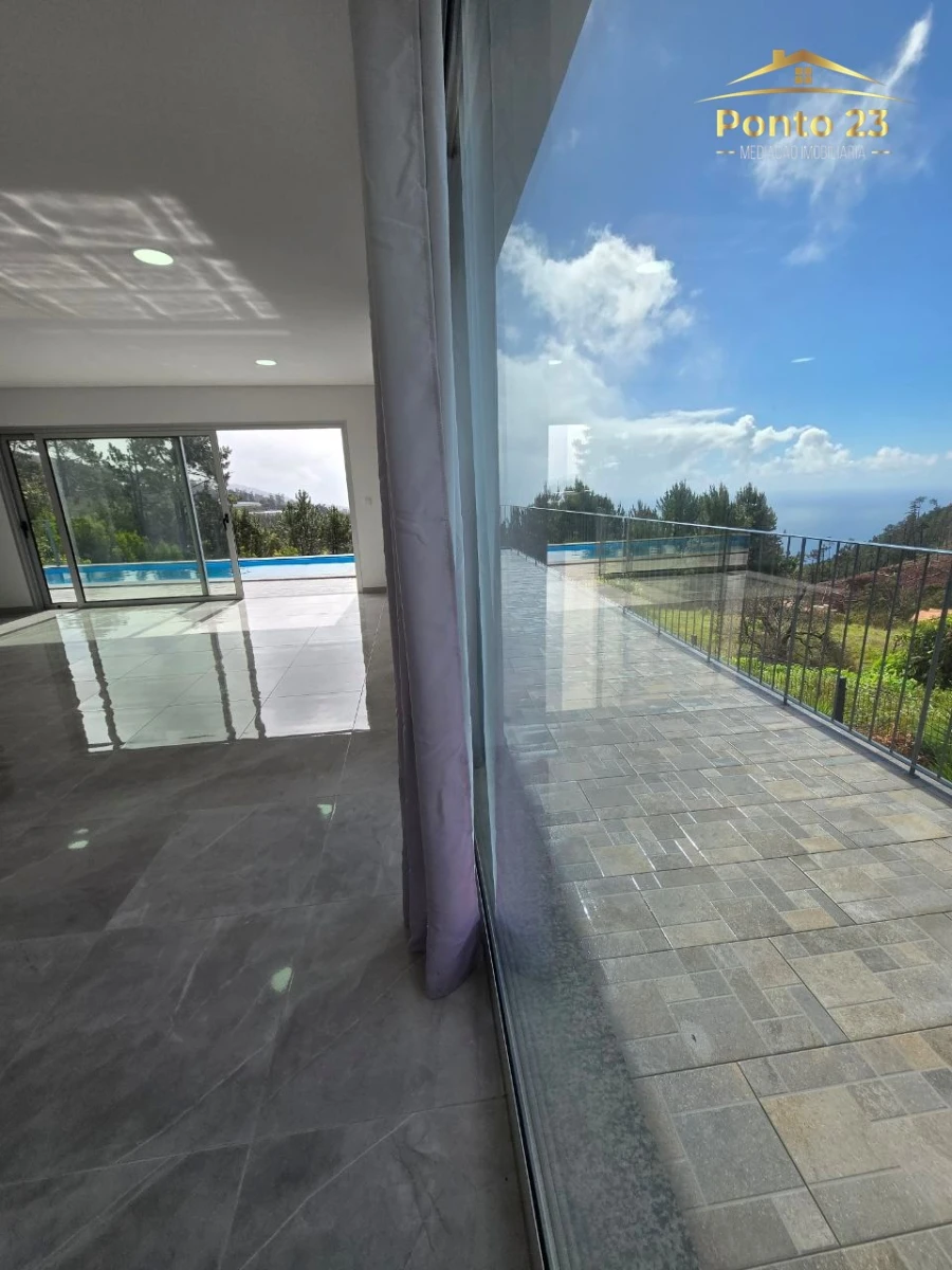 Moradia T3 para Venda em Prazeres Foto 50