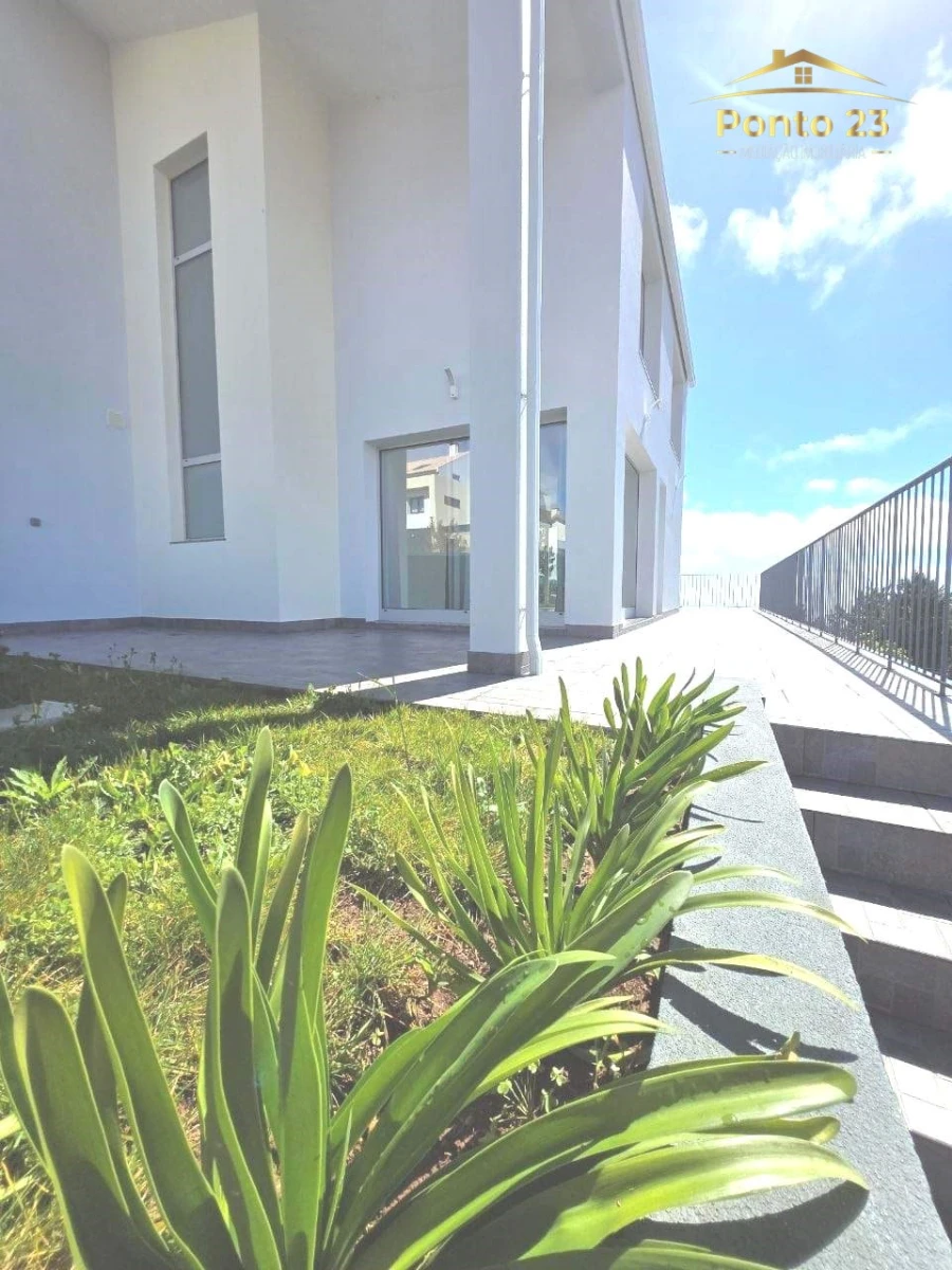 Moradia T3 para Venda em Prazeres Foto 54